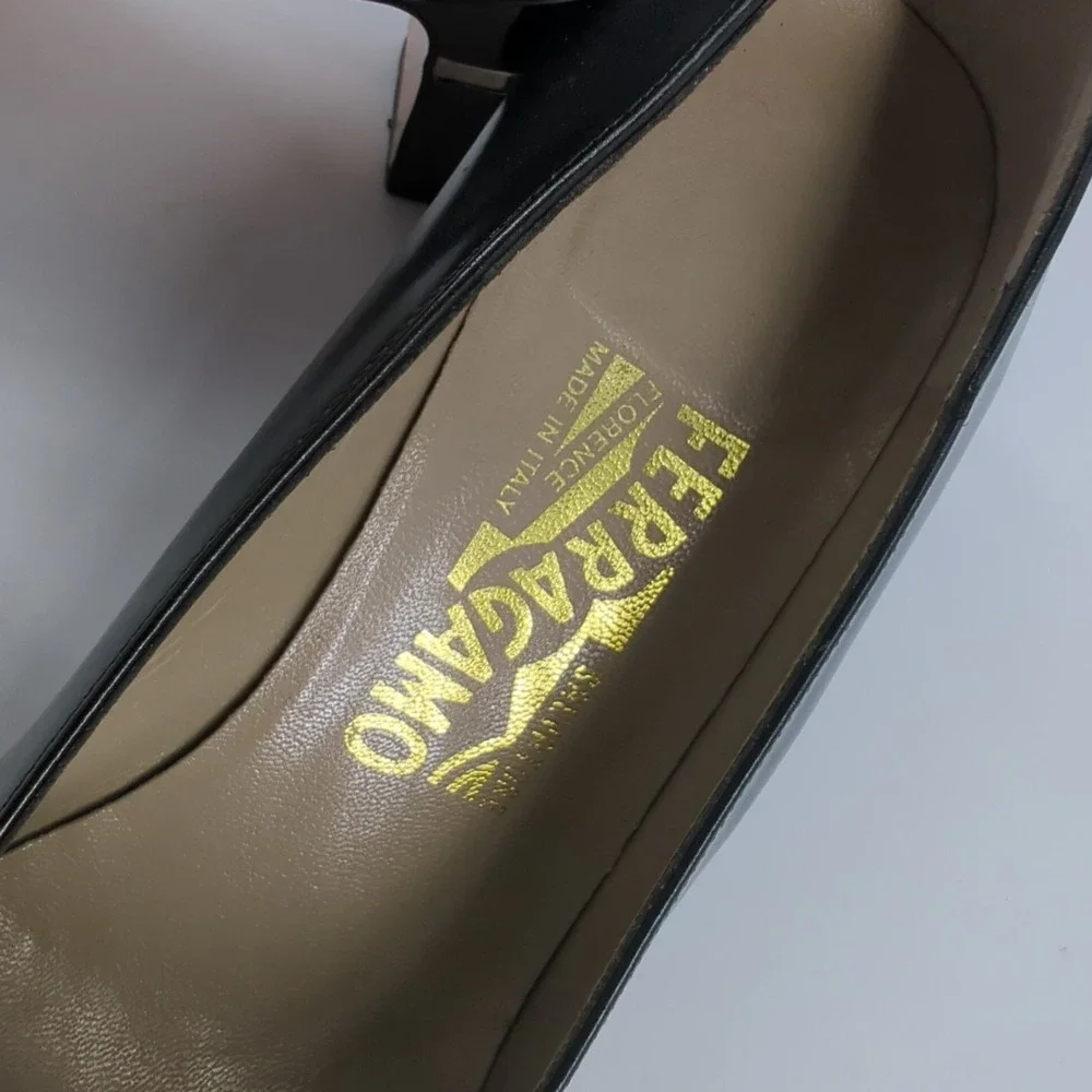 Salvatore Ferragamo Women's Shoes Size‎ 6.5 B Black Pumps Heels Designer *Read*